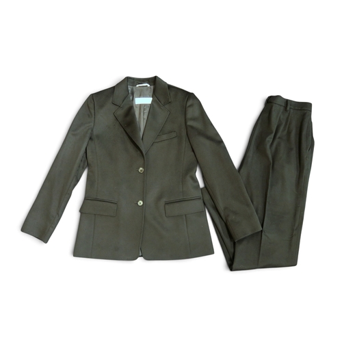 8028 - A Max Mara ladies black cashmere trouser suitjacket label UK size 12 - 49cm bust (laid flat), trouse... 