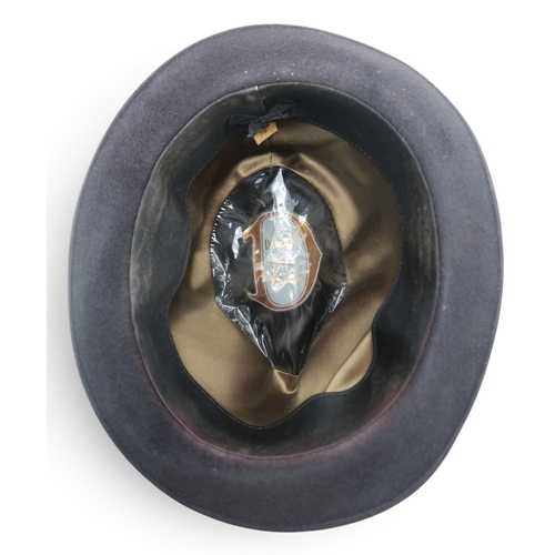8048 - A Kirsop & Son of Glasgow silk top hat of medium proportions, measuring 19.3cm front-to-back int... 