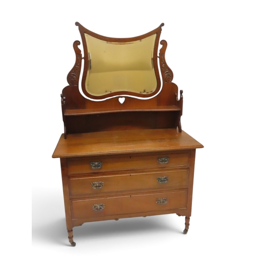 2031 - AN EARLY 20TH CENTURY MAHOGANY ART NOUVEAU TWO PIECE BEDROOM SUITEcomprising wardrobe with moulded c... 