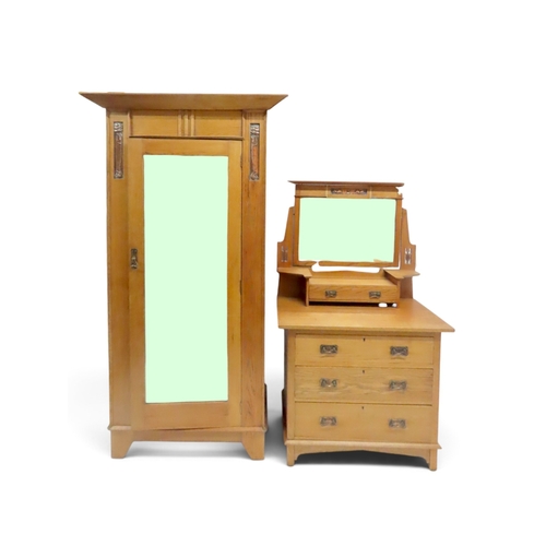 Lot 2033      