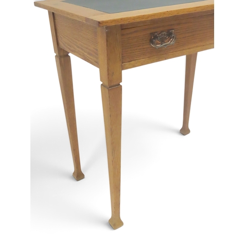 2036 - A SMALL LATE 19TH CENTURY OAK ARTS & CRAFTS LADIES WRITING DESKwith green skiver top over single... 