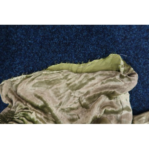 8005 - A circa 1930s pink silk velvet cape with white fox fur collar, lined with champagne satin; a blue si... 