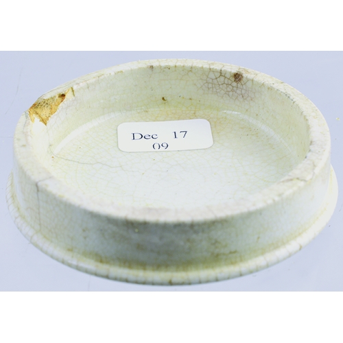 521 - HASTINGS COLD CREAM POT LID. (APL p 598, 87) 2.25ins diam. Off white glaze, black transfer J. BELL &... 