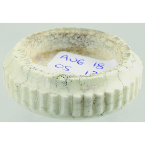 530 - HARROGATE BUTTON POT LID. (APL p 669, 69) 1.5ins diam. Button lid with serrated edge, white glaze, b... 