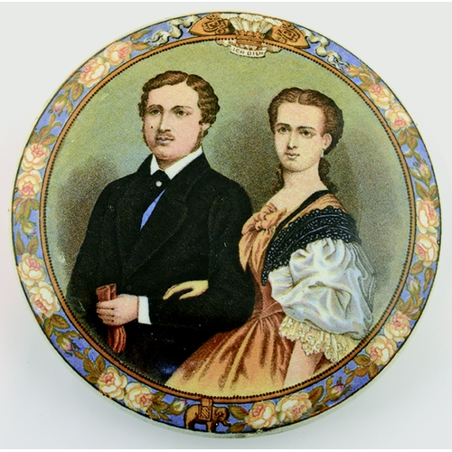 508 - ALBERT EDWARD, PRINCE OF WALES AND PRINCESS ALEXANDRA ON THEIR MARRIAGE IN 1863 POT LID. (KM 171) 4i... 