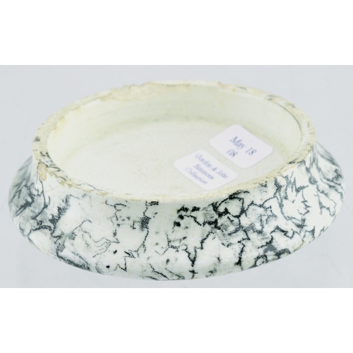 523 - TORQUAY ARECA NUT TOOTH PASTE POT LID. (APL p 93, 122) 3.25ins diam. Marbled flange & .../ ARECA NUT... 