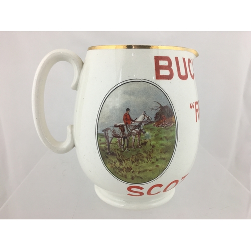 161 - BUCHANAN’S RED SEAL WHISKY
WATER JUG. 5.5ins tall. Bulbous body,
white glaze with BUCHANAN’S/ RED
SE... 