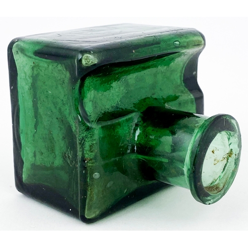 604 - RMCHAIR INK. 2.1ins tall, 2 x 1.7ins base, square shaped lip above the deep pen rest section, 64 em... 