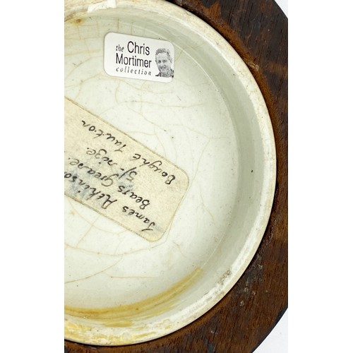 8 - JAMES ATKINSON BEARS GREASE POT LID. 3ins diam. Gold border remaining on this scarce 5s size set in ... 