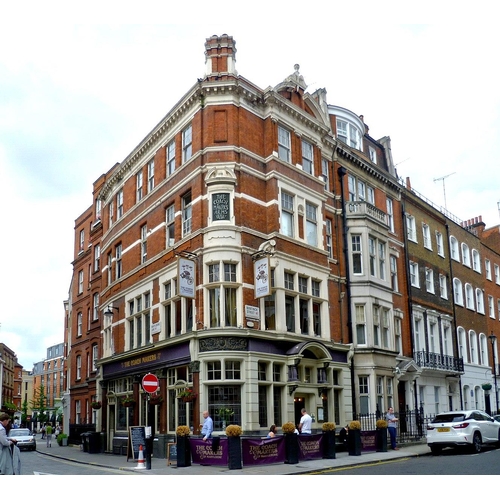 162 - LONDON PUB NAMED DOULTON & WATTS FLASK. 7.1ins tall. Facetted t.t. flask (eight panels in total, two... 