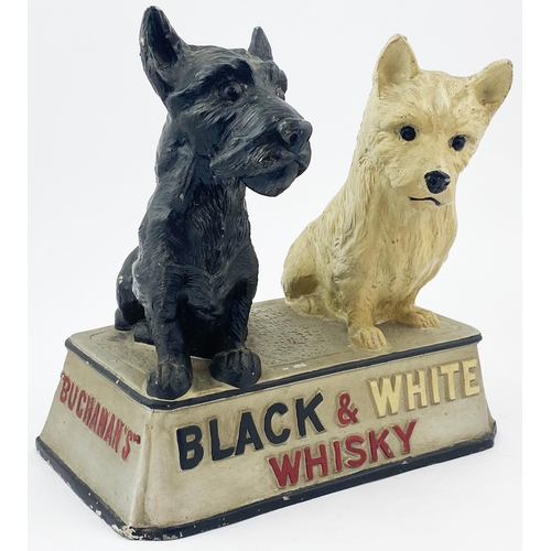 8 - BLACK & WHITE WHISKY BACK BAR FIGURE. 10.5ins diam. Cold cast early advertising statuette of the fam... 