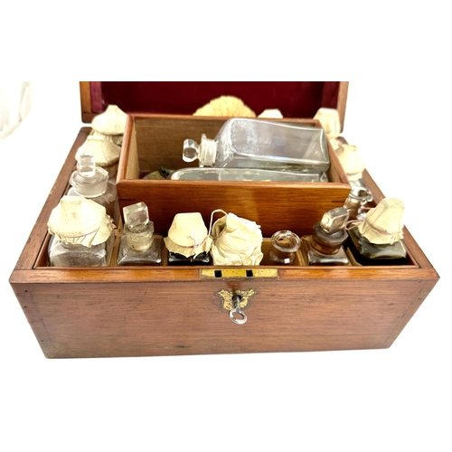 37 - BEATSON CLARKE GLASSWORKS SAMPLE MEDICINE CHEST. Closed wooden box is 7.7 x 10.t ins top, 6ins high.... 