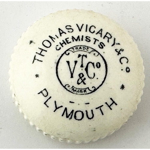 495 - PLYMOUTH VICARY CHEMISTS BUTTON LID. (APL pg89, 93)POT 1.75ins diam. THOMAS VICARY & CO/ PLYMOUTH. S... 