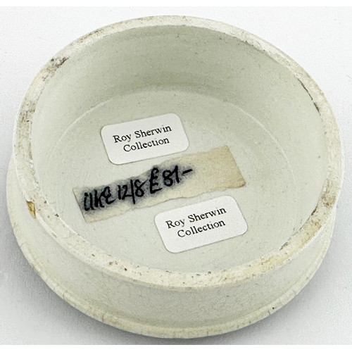 601 - LONDON POT LID. (APL 304, 58) 2.6ins diam. JOHN GOSNELL & CO LTD/ PERFUMERS TO H.R.H THE PRINCESS OF... 