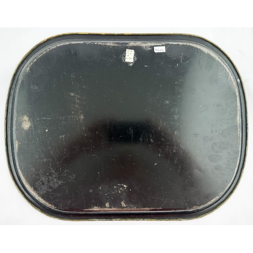 204 - BLACK & WHITE SCOTCH WHISKY TRAY. 16.3 x 12.6ins. Early heavy black backed (shiny)round cornered tra... 