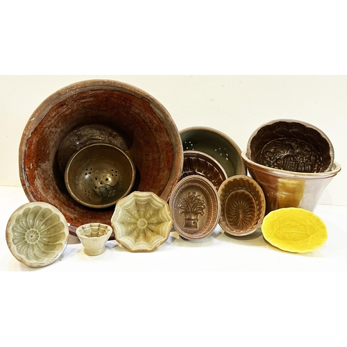 153 - STONEWARE GROUP. Largest 10.5ins. Various. Large bowl, jelly moulds, sieve etc. Damages. (12) 7/10 U... 