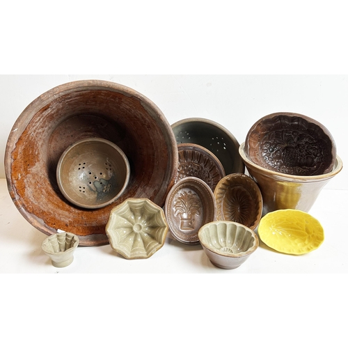 153 - STONEWARE GROUP. Largest 10.5ins. Various. Large bowl, jelly moulds, sieve etc. Damages. (12) 7/10 U... 