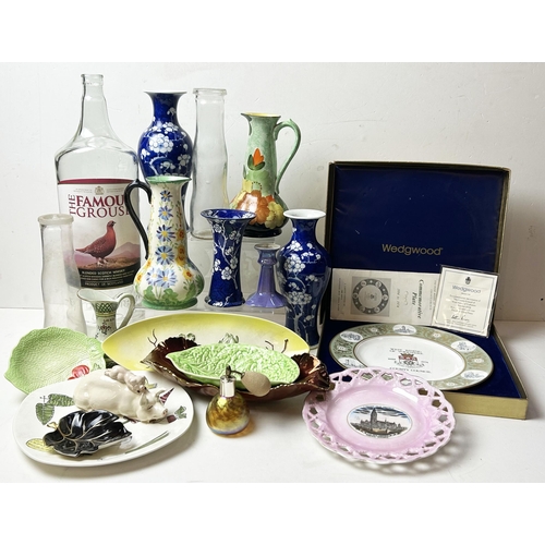 119 - MIXED GROUP. Vases, plates, perfume, large Famous Grouse Whisky bottle. Some base p.m. Damages. (20)... 