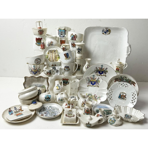 122 - CRESTED WARE GROUP plus others. Inc. Cups, saucers, plates, jugs & trinkets. Damages. (48) 7.5/10 Un... 