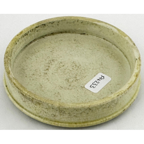 500 - NOTTING HILL POT LID. (Unrecorded in APL Vol 1/ APL vol 2 pg 31, 164) 3.5ins diam. Recently discover... 