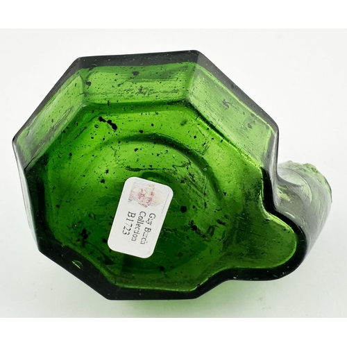 116 - OCTAGONAL GEM TEAKETTLE INK. (Inks Book p356 T10 10.3). 2.2ins tall. Vibrant emerald green teakettle... 