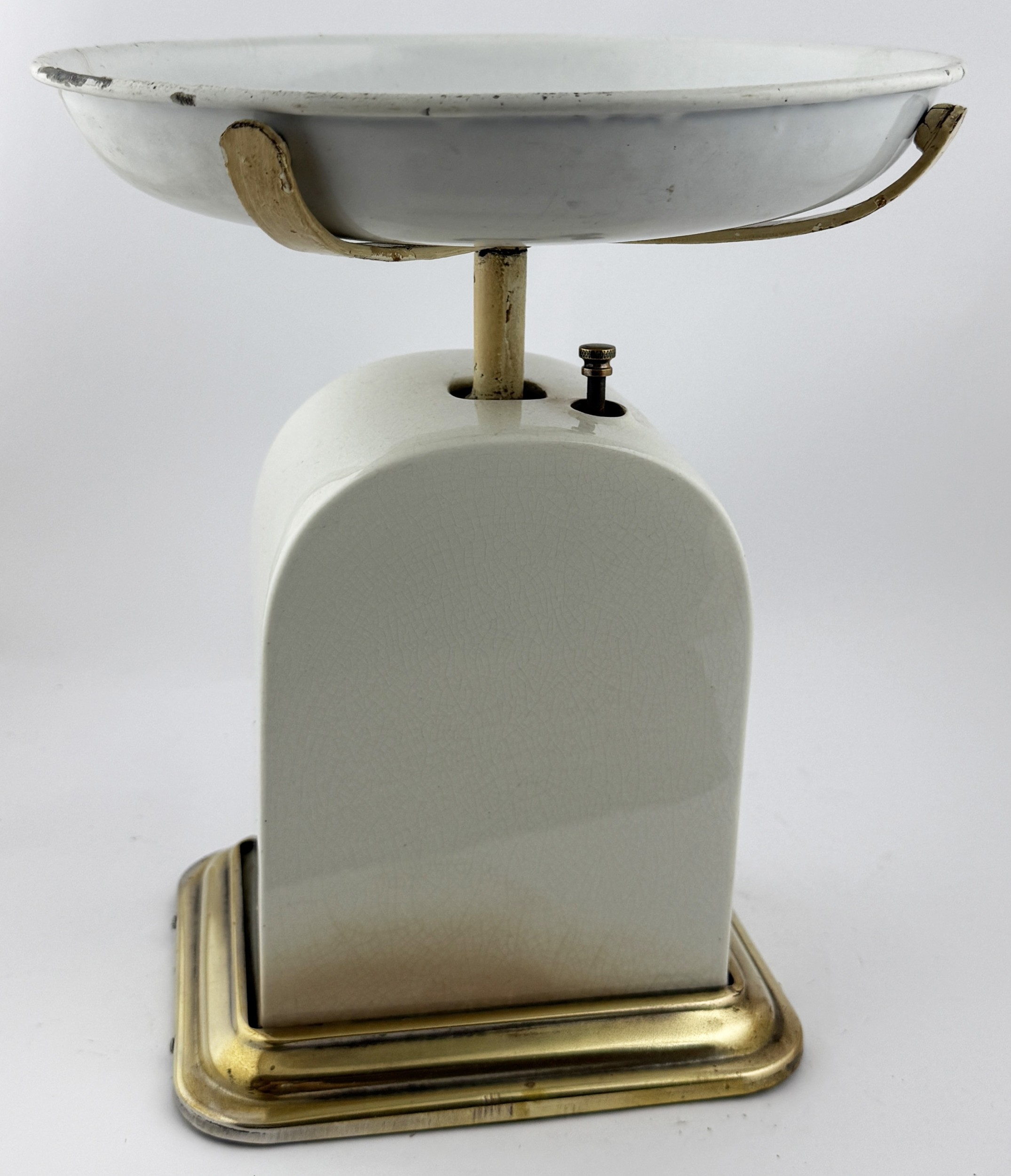 SALTERS IMPROVED FAMILY SCALE. Total height 12ins. Ceramic bodied scale ...