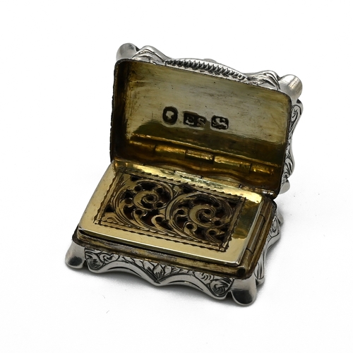 117 - A Victorian silver vinaigrette, Edward Smith, Birmingham 1843, the rectangular shaped case with mono... 