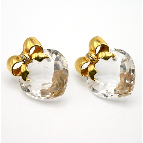 26 - Kiki McDonough, a pair of rock crystal heart and diamond 18 carat gold ear studs, stamped‘KMcD’, Lon... 
