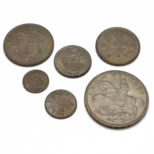 278 - A denomination set of coins from 1935, the silver jubilee year of King George V. The set consists of... 