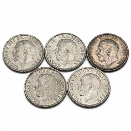 295 - A group of five sterling silver one shillings coins minted in the years 1914-1918 forming a date run... 