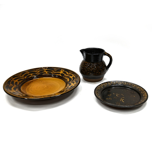 493 - A small collection of 20th Century Coxwold pottery (Yorkshire) including: a large (40.5cm) charger g... 