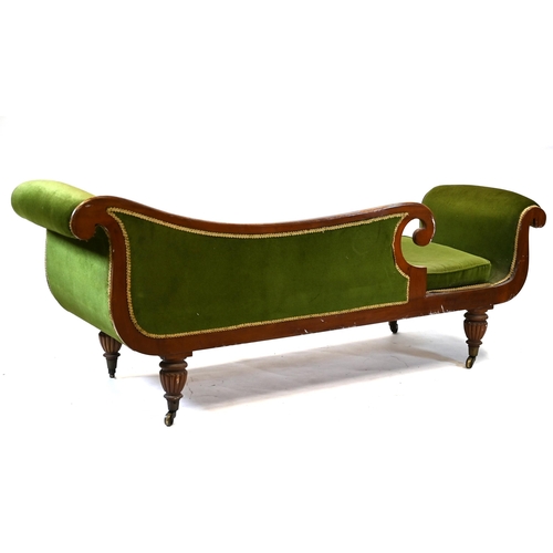 1014 - A mid 19th Century double ended Chaise Longue with Mahogany frame and green upholstery. W 206cm, D 6... 