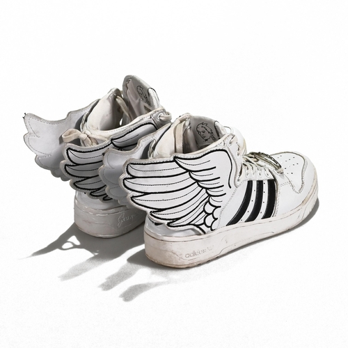 859 - A pair of Jeremy Scott Adidas wing sneakers,  U.K. size 6.