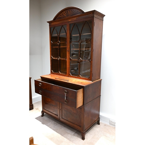 905 - Regency Satinwood bookcase in the manner of Gillows. Upper glazed doors with adjustable shelves with... 