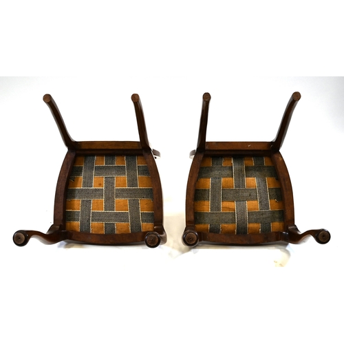 938 - Matching pair of early 20th Century mahogany dining chairs in the manner of Hepplewhite. Boxwood inl... 