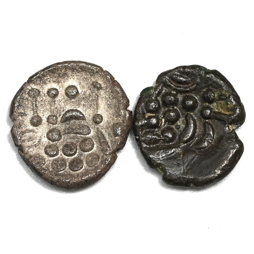 23 - Group of two (2) 50 BC - 50 AD Cranbourne Chase type Durotriges uninscribed silver Staters (S 365). ... 