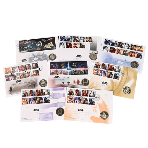 327 - Group of eight (8) Star Wars Royal Mint and Royal Mail medal and stamp covers. Includes (2015) Star ... 