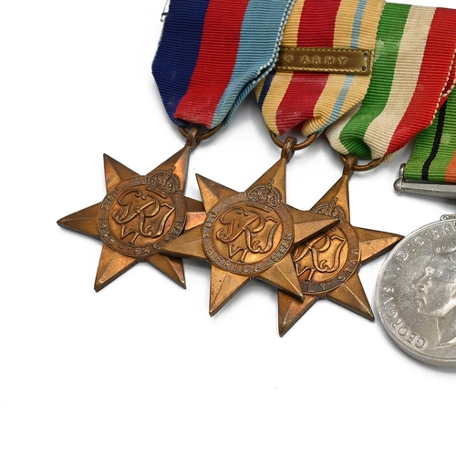 164 - WW2 UK medals. Medals on bar inc miniatures- 1939-45 Star, Africa Star with 8h Army bar, Italy Star,... 