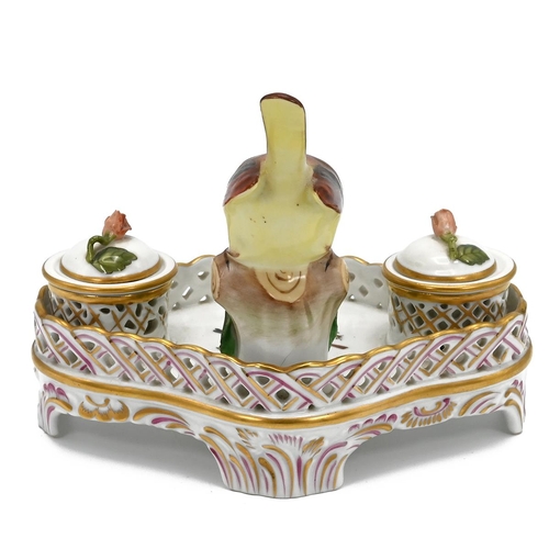 208 - Herend Rothschild Birds patterned Lady's inkwell set with a central figure of a wren.