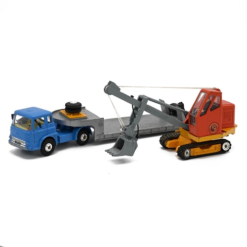 429 - Boxed Corgi Toys: Machinery Carrier with Bedford Tractor Unit and Priestman Cub Shovel, Gift Set no.... 