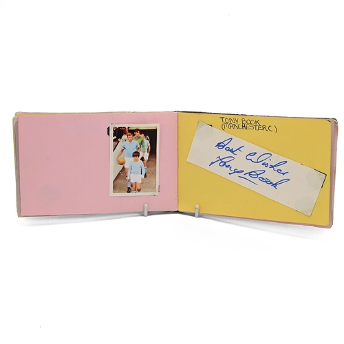 523 - Football interest - A collection of autographs to include Geoff Hurst, Bobby Charlton, Jackie Charlt... 