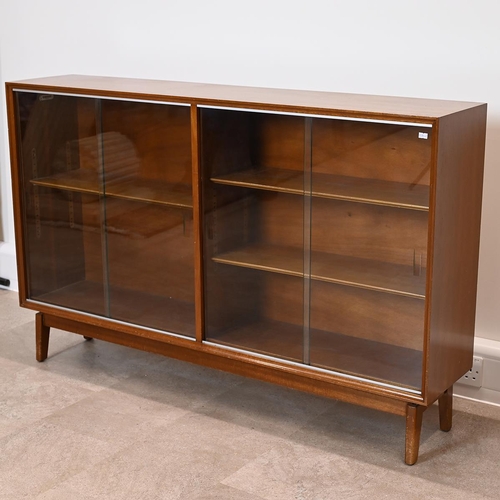 584 - Mid-Century Minty of Oxford teak glass fronted double bookcase. H 86cm, W 135cm, D 29cm.