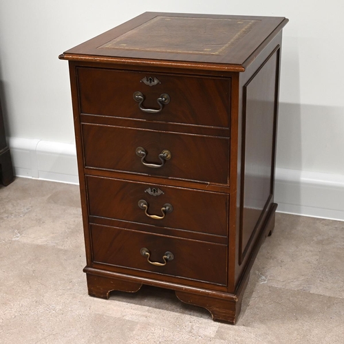 620 - Mahogany 2 drawer filing cabinet with tooled brown leather insert to top. The drawer fronts designed... 