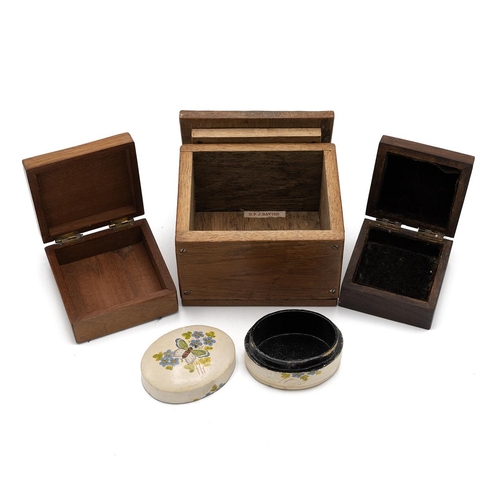 29 - Group of four small vintage handmade boxes. Larger in oak with carved top and cabochon (w 15cm, D 12... 