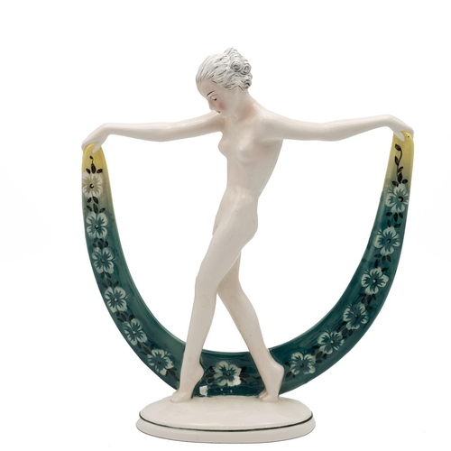 84 - Katzhutte Hertwig & Co porcelain (Thuringia, Germany) - Dancing Woman en deshabille, circa 1930. Art... 