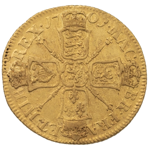 111 - 1701 King William III Guinea with narrow crowns and ornamented sceptres (S 3463, EGC 426). Obverse: ... 