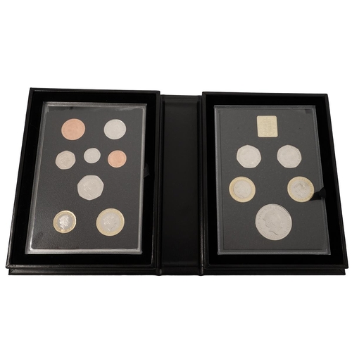 323 - 2022 UK Royal Mint Collectors proof 13-coin annual set, the final sets issued in Queen Elizabeth II'... 