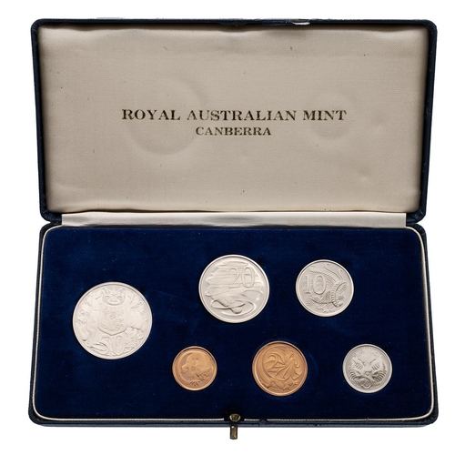 334 - 1966 Royal Australian Mint six coin decimal proof set in the original blue presentation box. Include... 