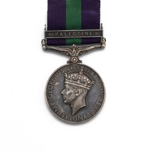 809 - GVI General Service Medal 1918-1962 with 'Palestine' clasp of 847845 Gunner P. Thomas R.A.Served wit... 