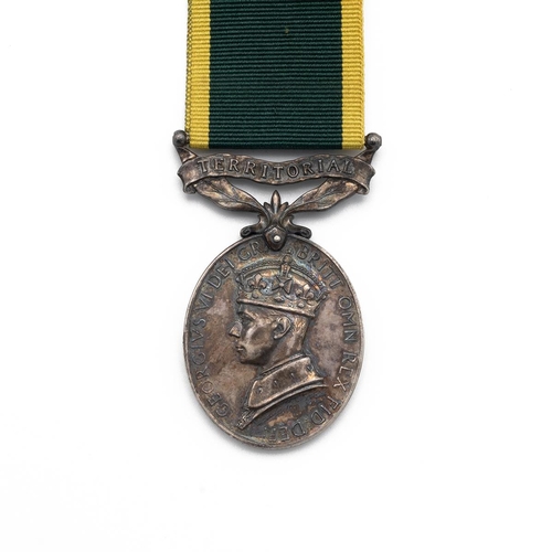 831 - GV Efficiency Medal with clasp 'Territorial' of 170690 Lieutenant Peter Chamier R.A. (T.A.).Announce... 